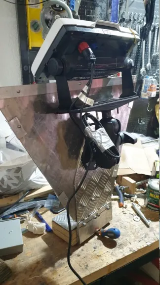 Porta bote custom : Porte sondeur 20190510