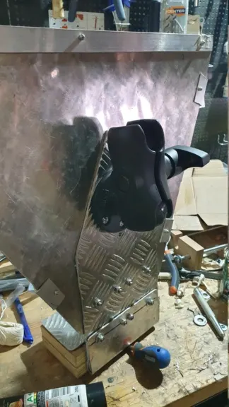 Porta bote custom : Porte sondeur 20190511