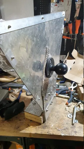Porta bote custom : Porte sondeur 20190512